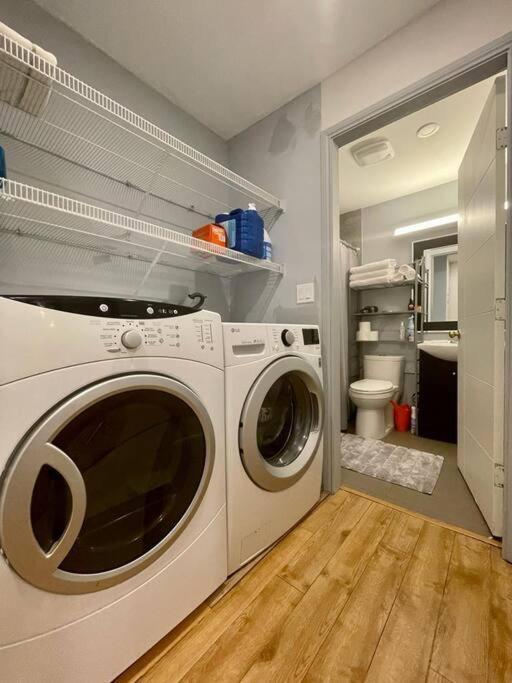 Westview Vacation Rental - Two Br House شمال فانكوفر المظهر الخارجي الصورة